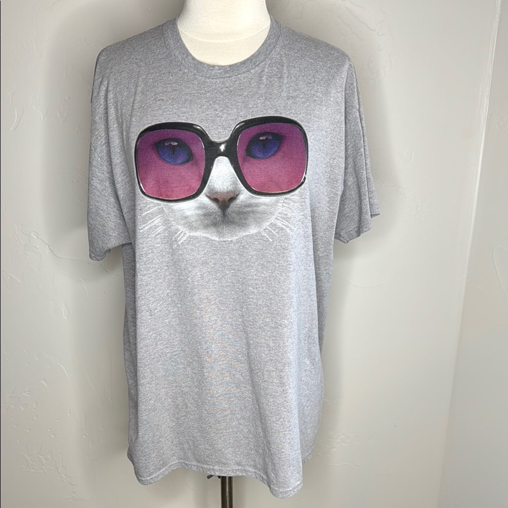 Gray Cat T-Shirt with Sunglasses Design